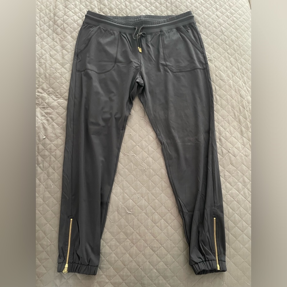 Zyia Joggers Black with side zipper - XXL